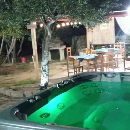 Rosa In Surrau ゲストハウス アルツァケーナ